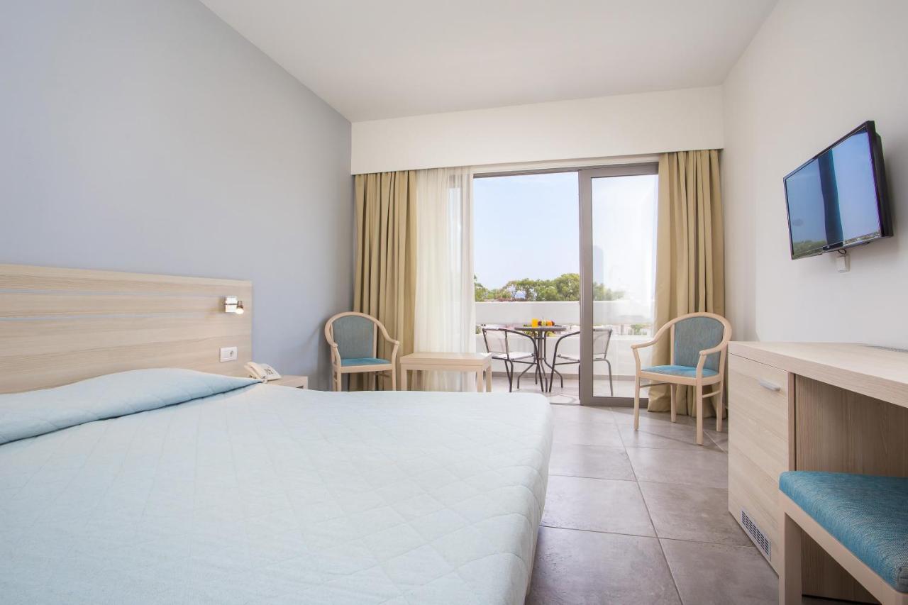 Hotel Niriides Beach Колімбія Екстер'єр фото