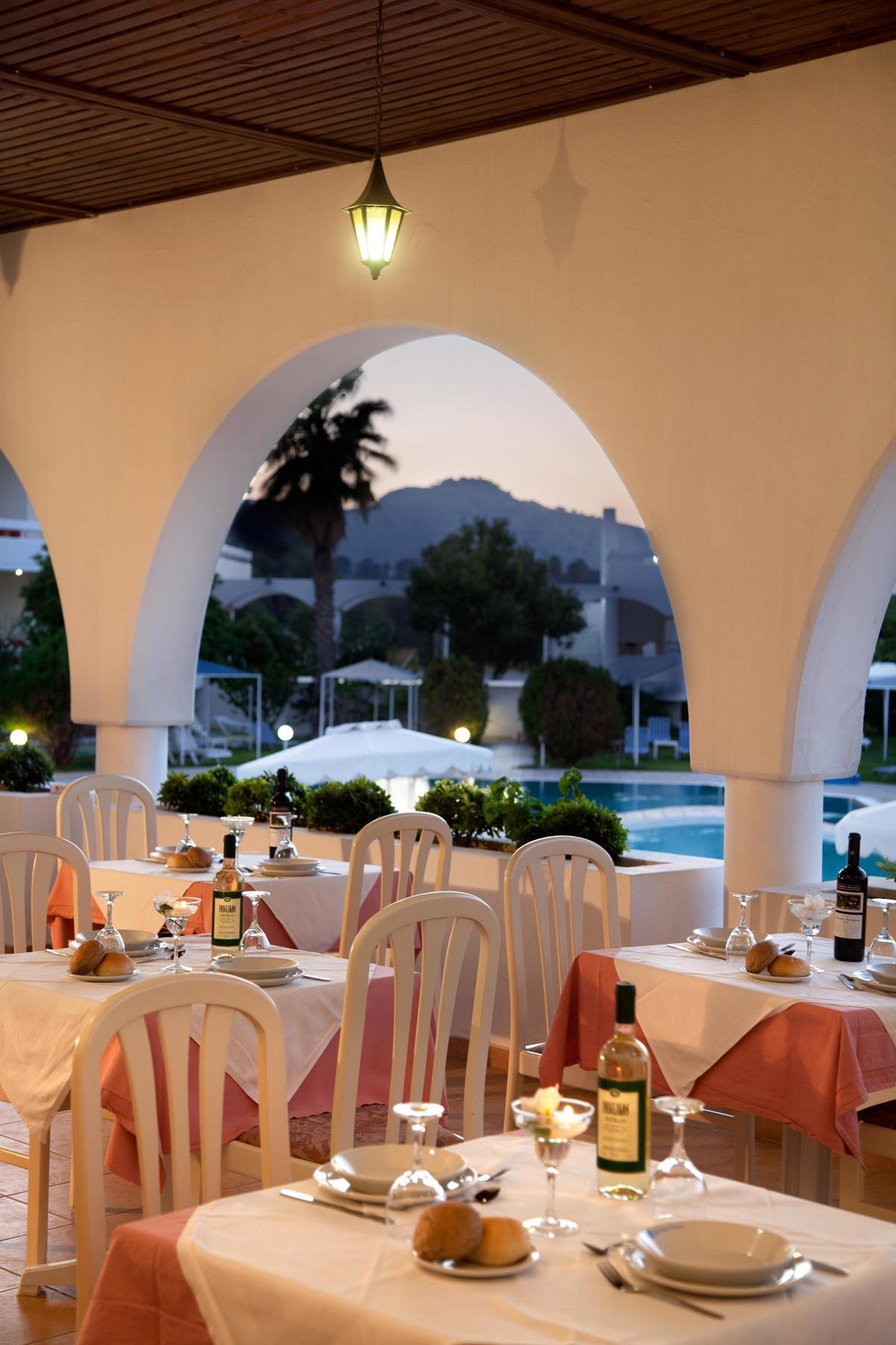 Hotel Niriides Beach Колімбія Екстер'єр фото
