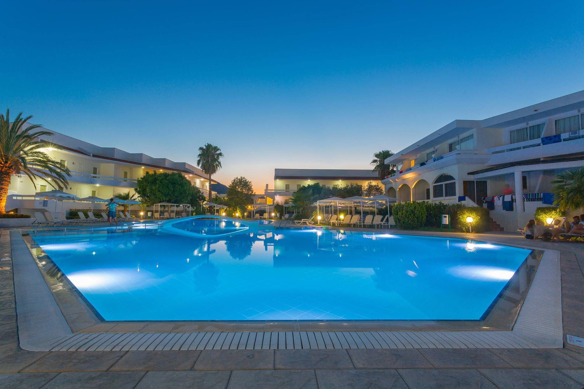 Hotel Niriides Beach Колімбія Екстер'єр фото